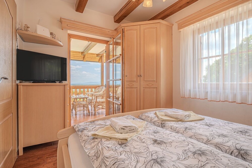Vineyard Cottage Stepan