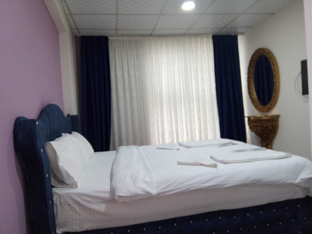 Emir Sultan Hotel