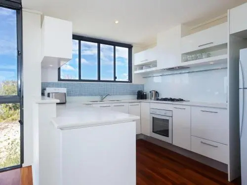 Beach View At One Mile', 8/26 One Mile Close - infinity complex pool & WIFI