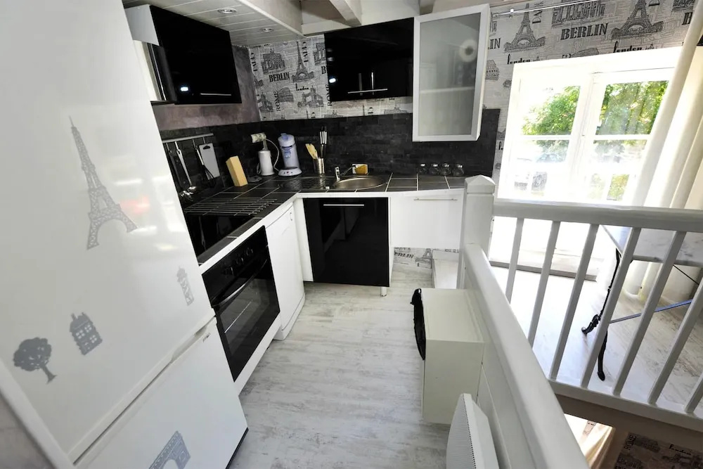 House With 2 Bedrooms in Volvic, With Furnished Terrace and Wifi