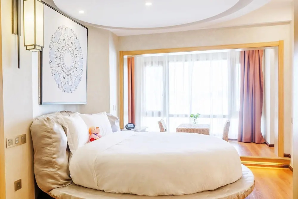 Baixin Hotel (North Station Century City)