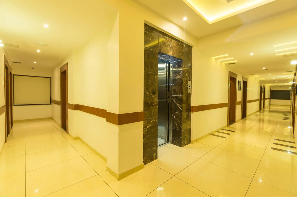Grand Plaza Suites