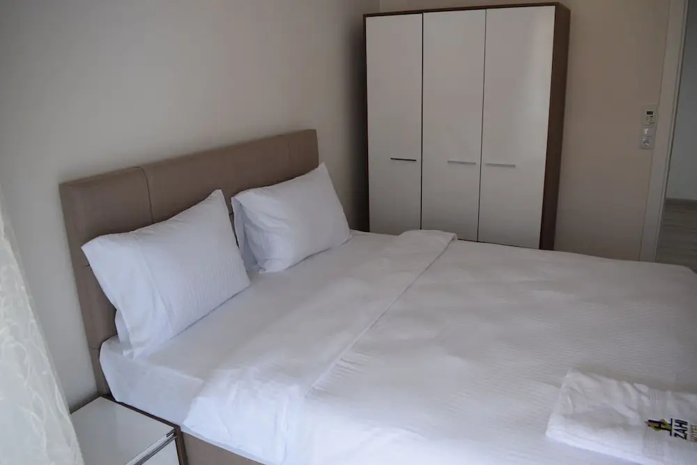 Zahi Hotel