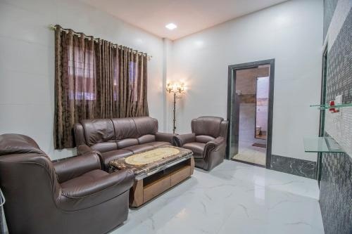 OSI Service Apartments Sahar Andheri East