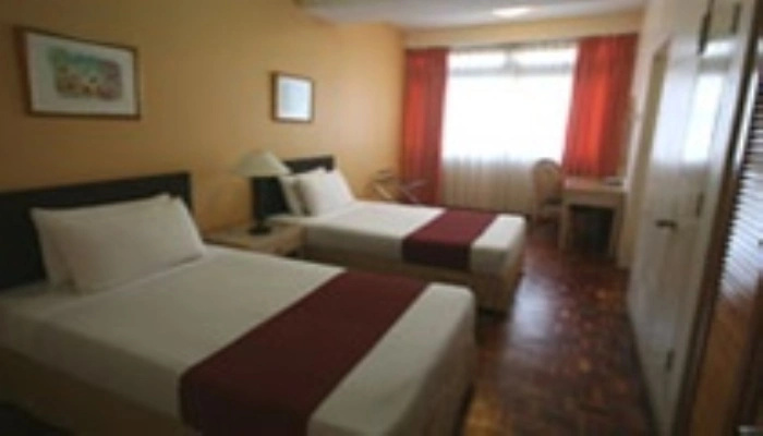 KL Plaza Suites