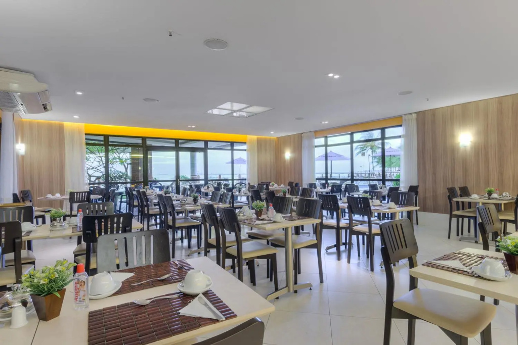 Iate Plaza Hotel
