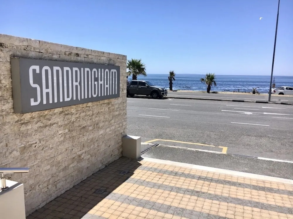 Sandringham Bachelor Beach Road
