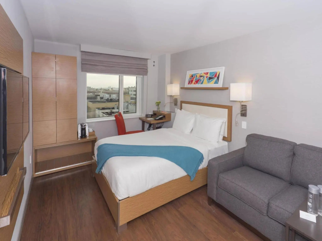 Edge Hotel Washington Heights