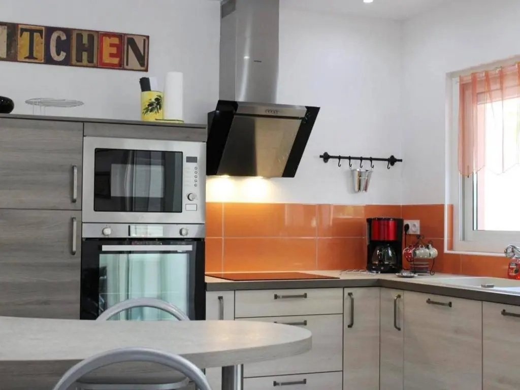 Maison Narbonne, 4 Pièces, 6 Personnes - Fr-1-229b-618