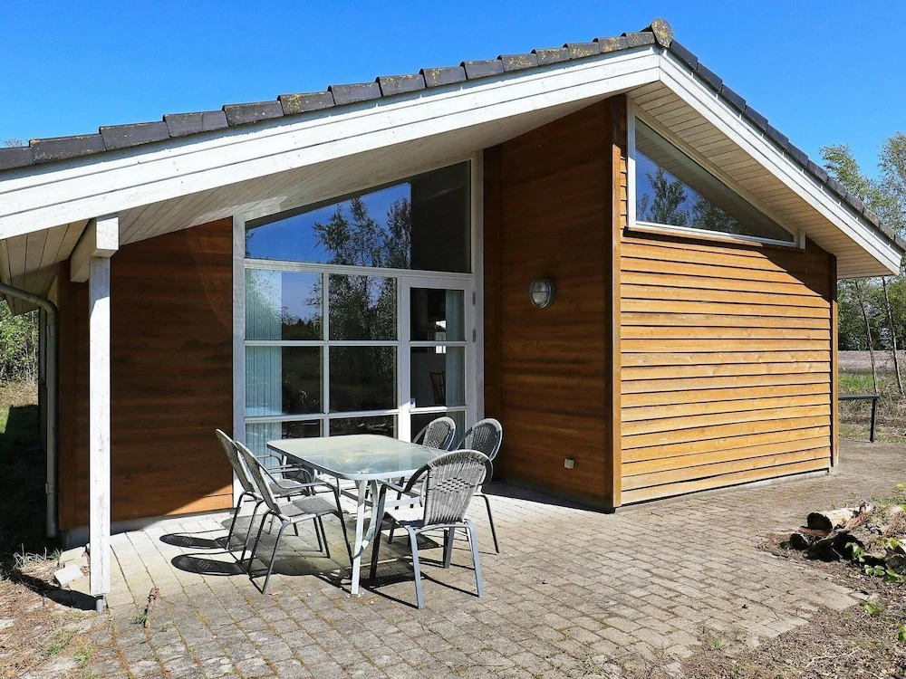 Serene Holiday Home in Saeby With Whirlpool