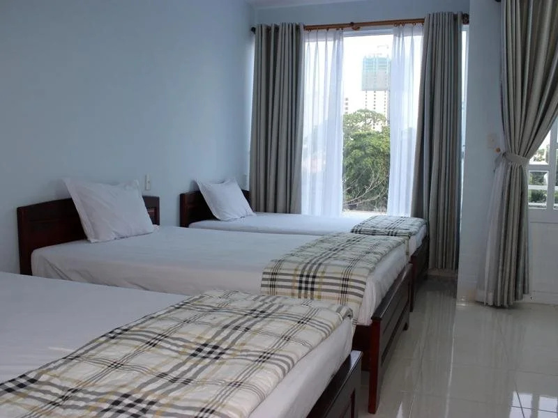 Quang Nhat Hotel