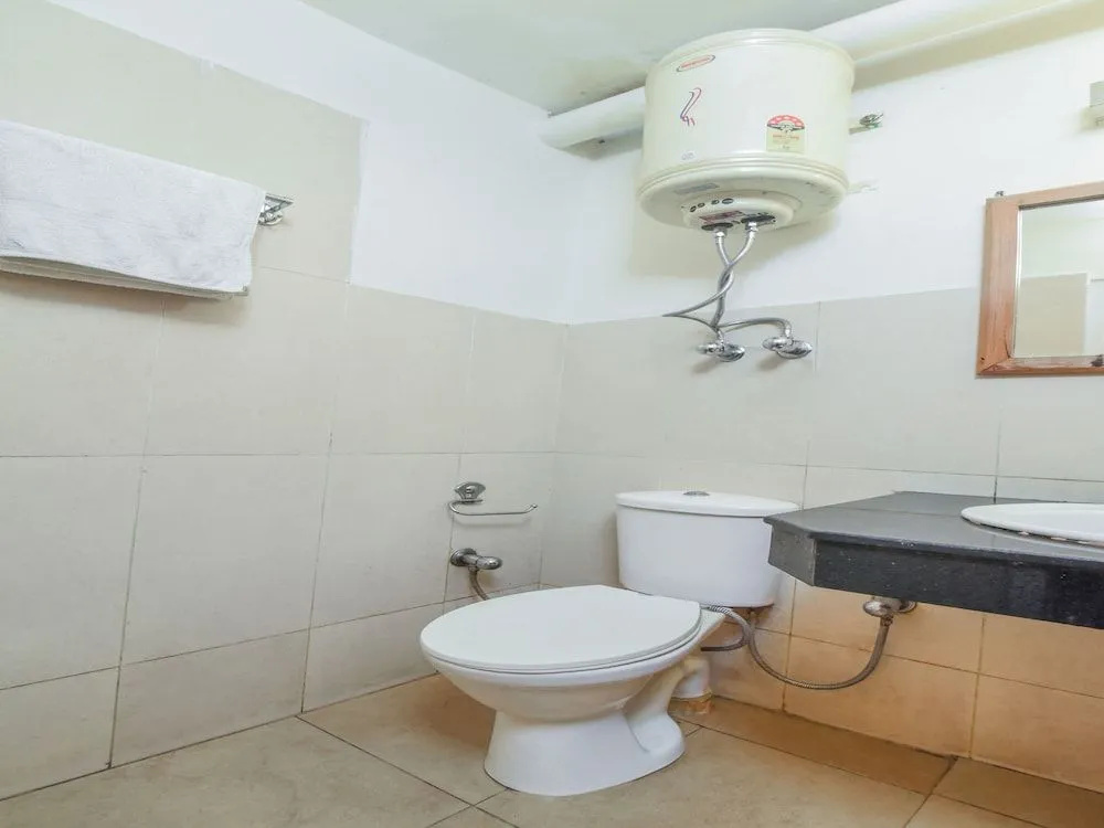 OYO 13410 Hotel Sunflower