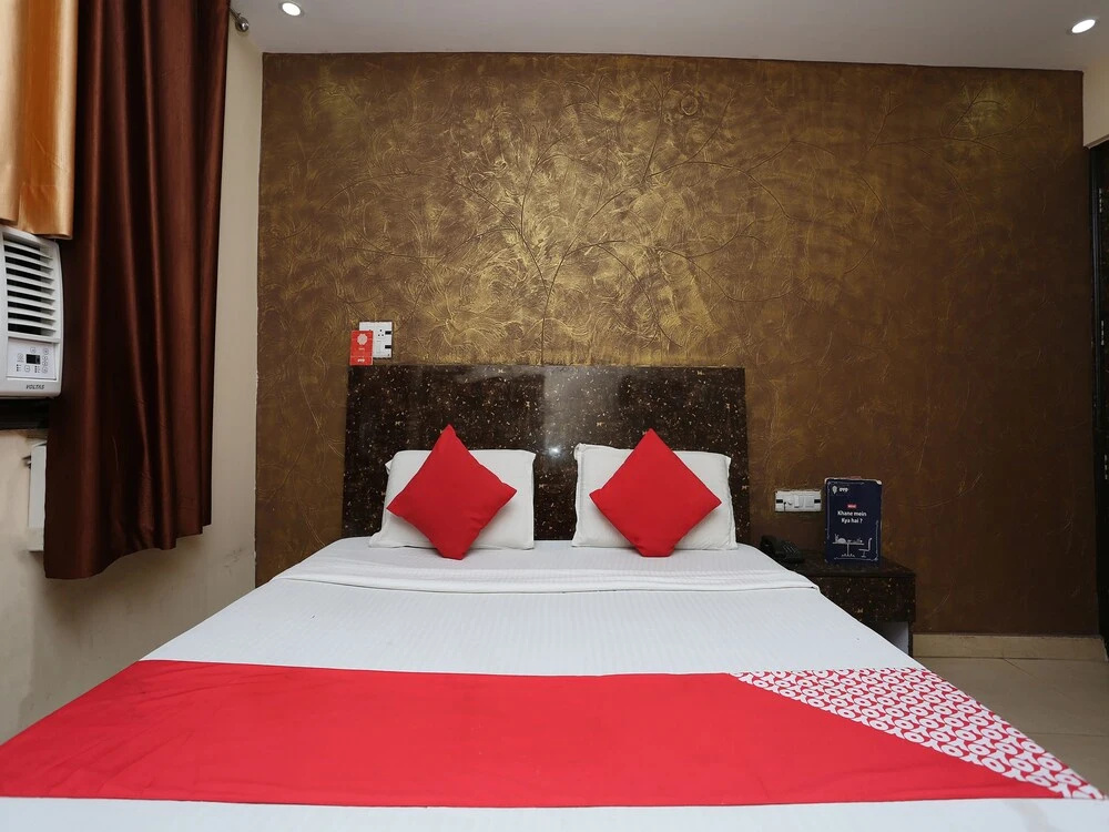 OYO 28440 Mk Hotel And Restaurant