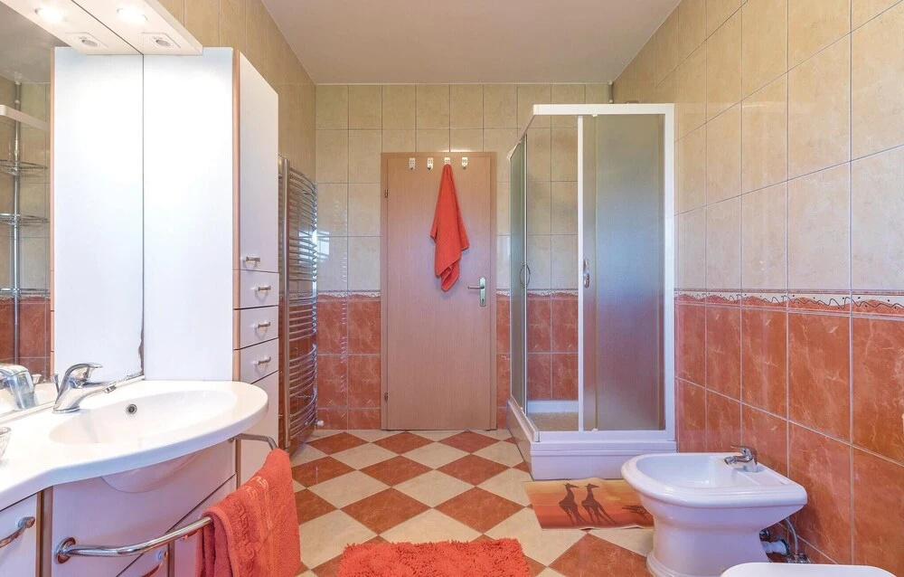 Beautiful Apartment in Vodnjan With 4 Bedrooms and Wifi
