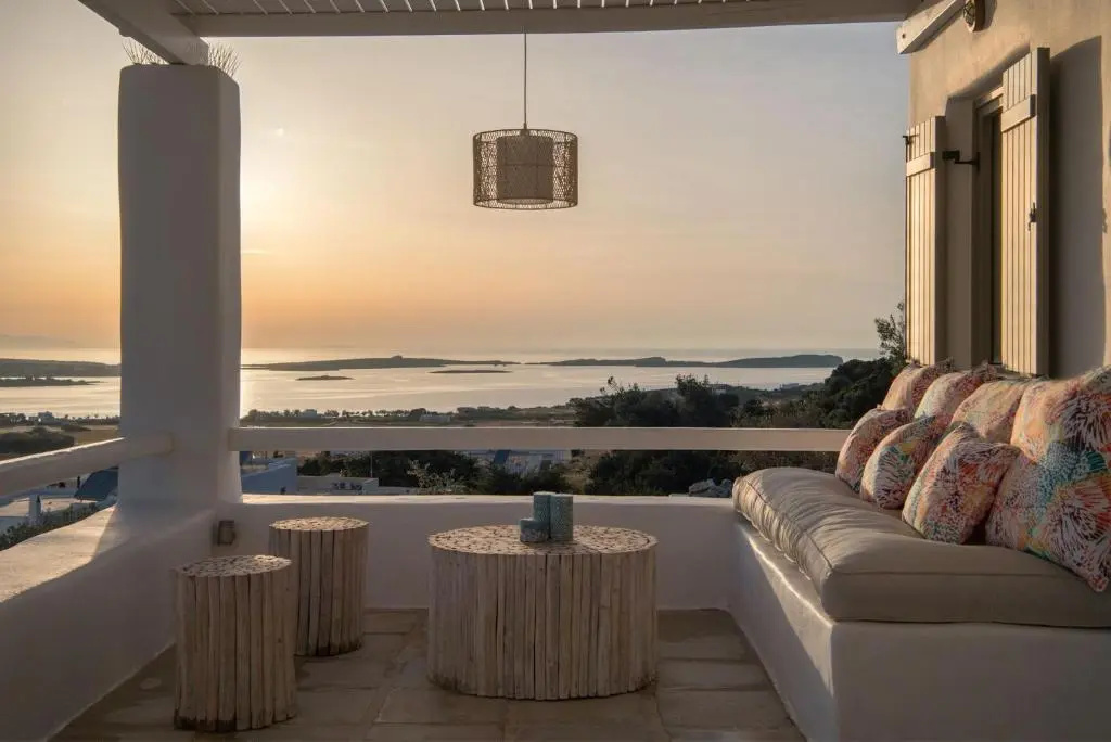 Luxury Paros Villa Villa Calypso Beautiful Serene Sleeps up to 11 Glisidia