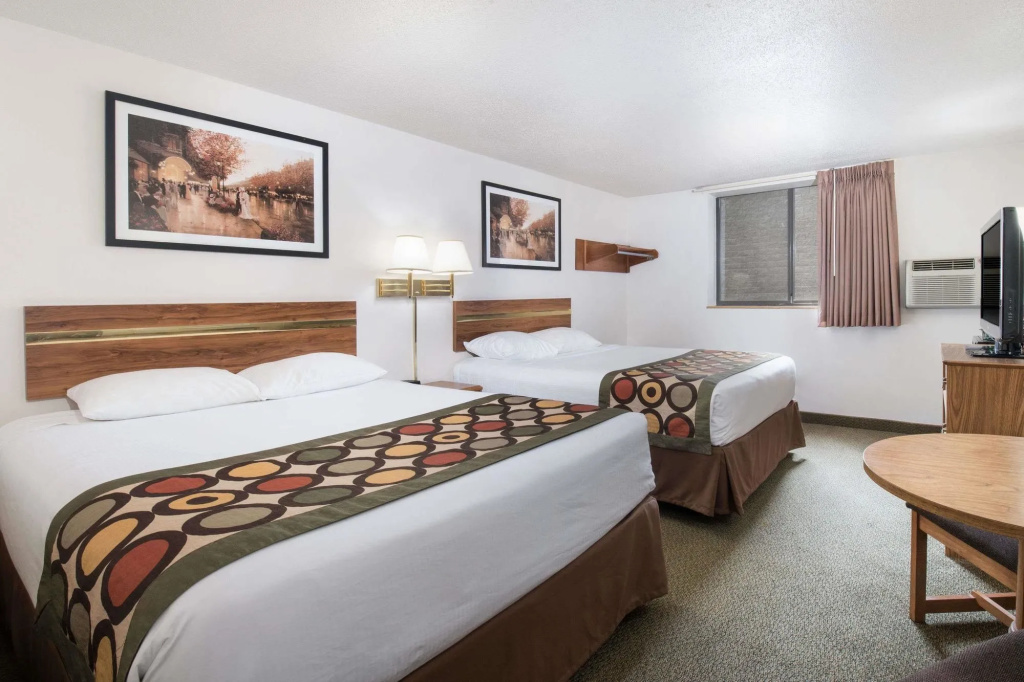 Super 8 Rapid City/lacrosse St