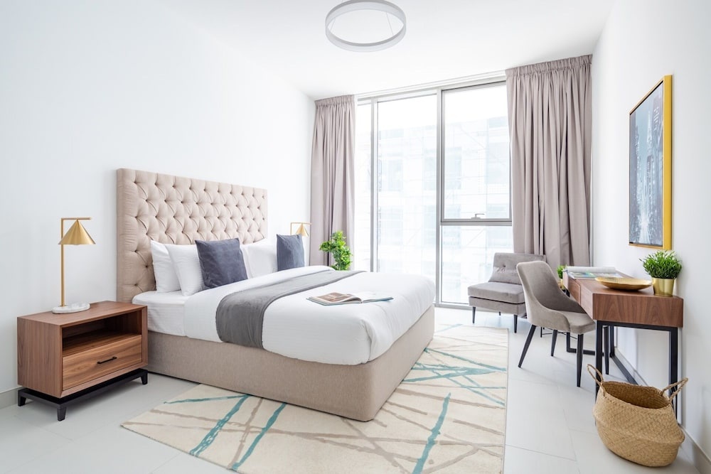 Posh & Spotless 1BR Apartment on Palm Jumeirah