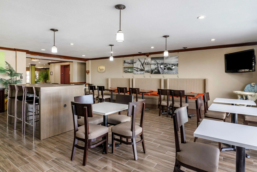 Sleep Inn & Suites Brunswick North