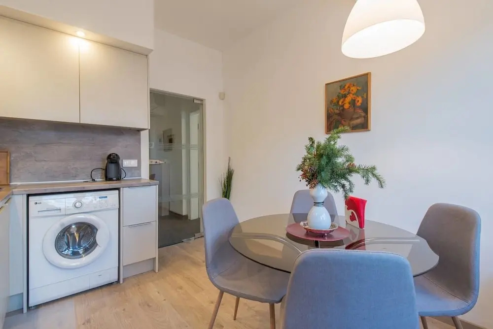Fm Premium 1-Bdr Apartment - Chic And Spacious