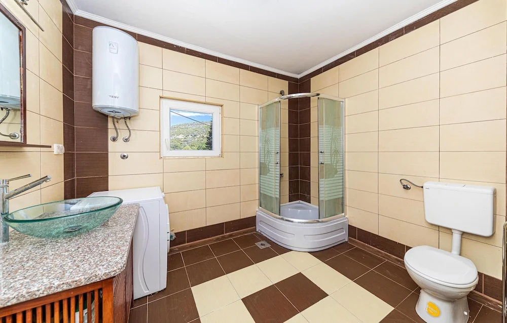 Awesome Apartment in Marina With Outdoor Swimming Pool, Wifi and 2 Bedrooms