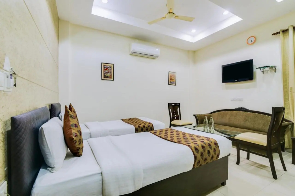 Cosy Grand, Chanakyapuri by The Cosy Hotels