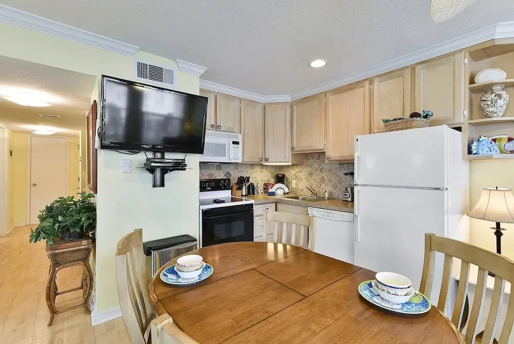 Seascape 2301 2 Bedroom Condo by RedAwning