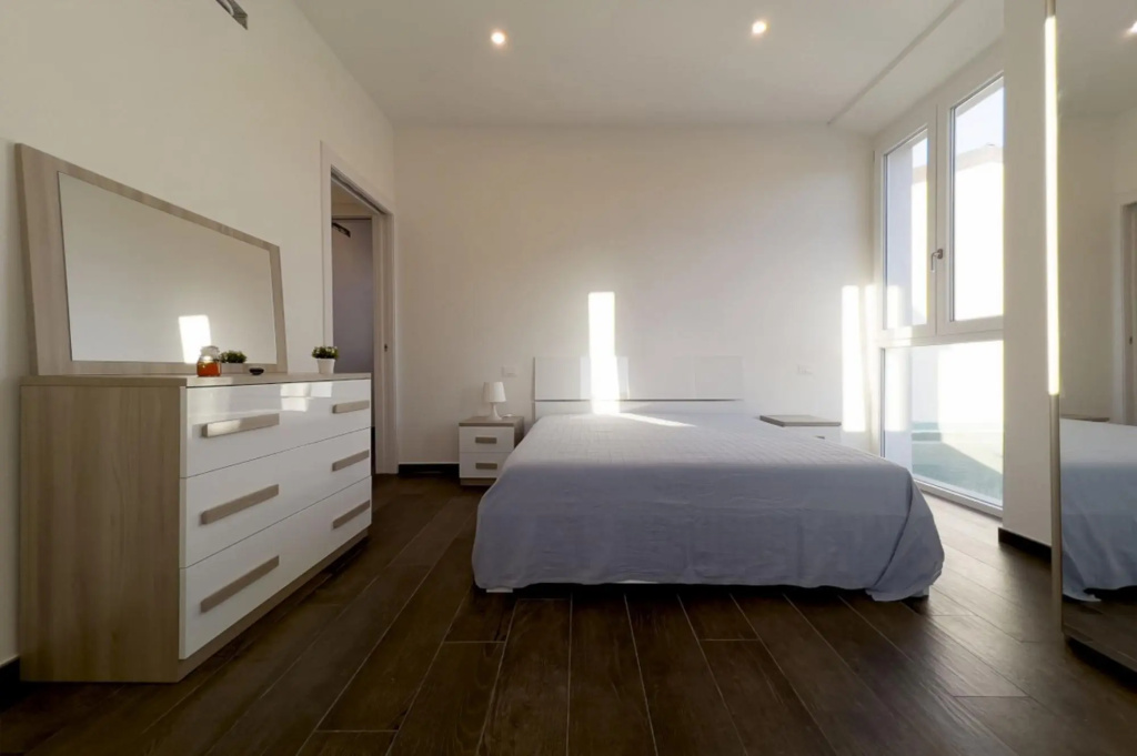 Smeraldo design apartment 6 beds near the center of Portoferraio and all services-SMERALDO