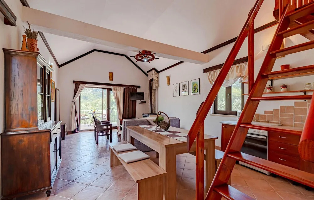 Holiday Home Ston With A Fireplace 388