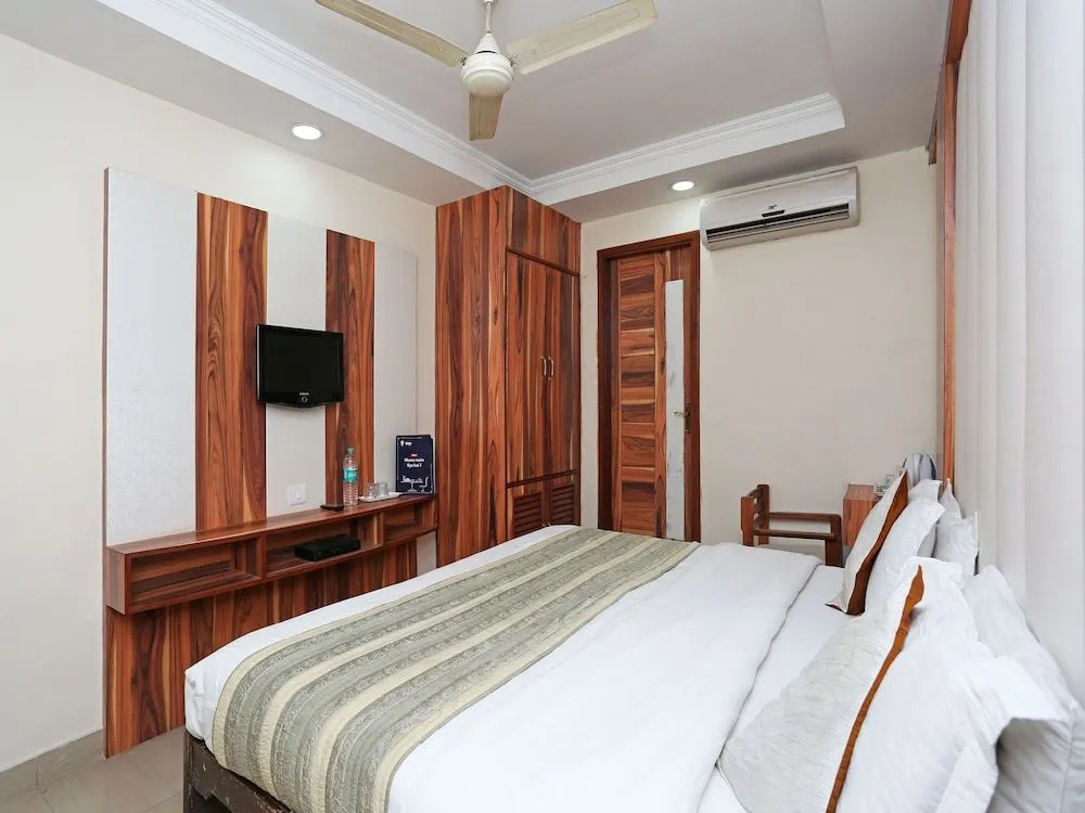Hotel O F FIVE