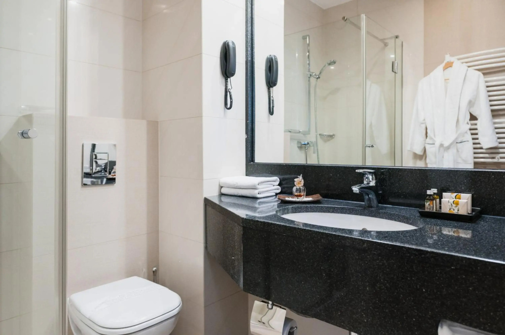 Booking Hotel & Spa