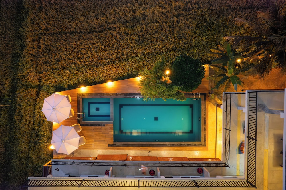 Serene Park Hotel By Ark