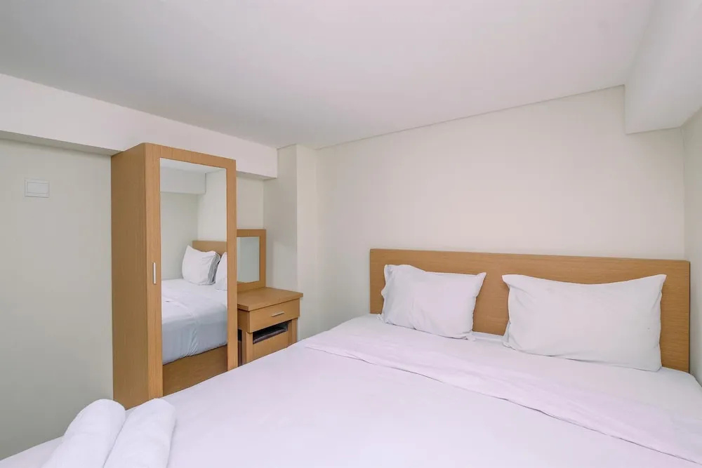 Cozy and Nice Studio Loft Apartment at Apple 1 Condovilla By Travelio