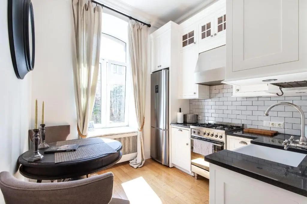 Stunning 2-Bedr Apartment with R Lauren accessories by Reside Baltic