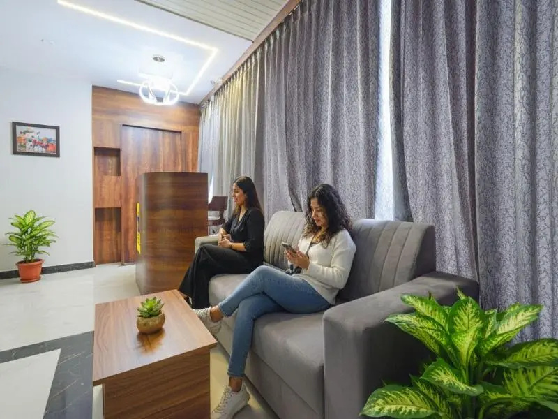 Fabhotel Srs Grand