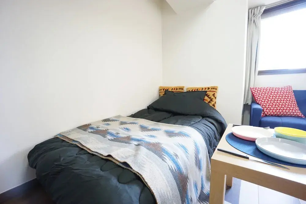 Terry's Apartment Shinsaibashi East I G13B