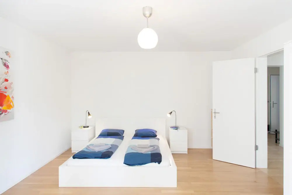 ZH Kreuzplatz I - Hitrental Apartment