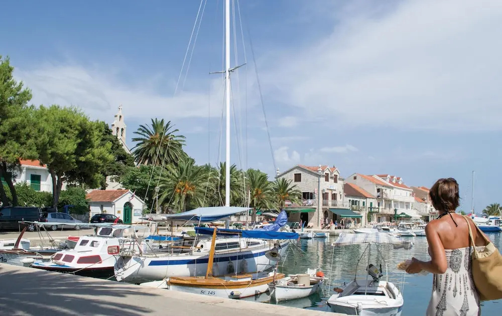Amazing Home in Sucuraj With 3 Bedrooms and Wifi