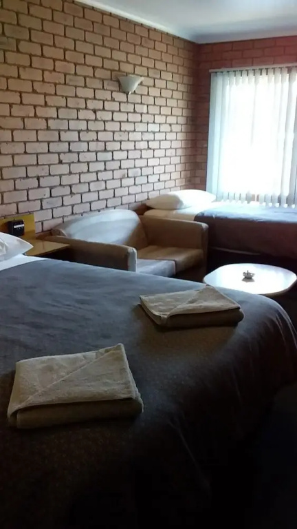 Regency Court Motel