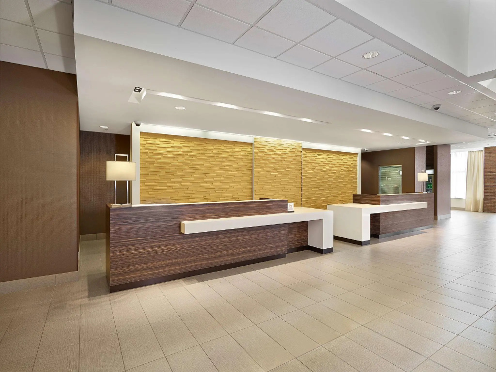 DoubleTree by Hilton West Edmonton