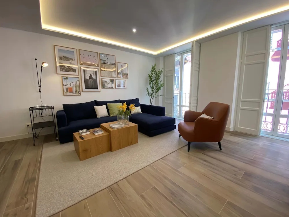 w Amazing 2BR With Terrace in Chueca