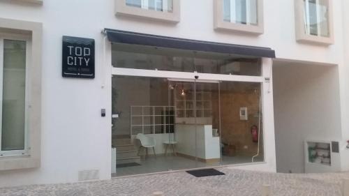 Top City Hostel & Suits