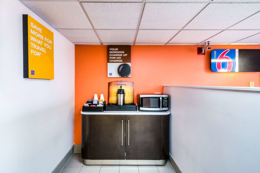 Motel 6 Chicago South Lansing 4808