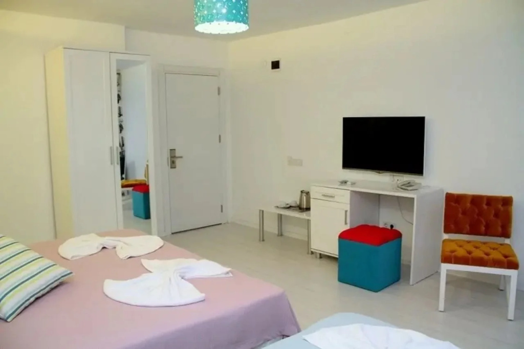 Yazar Hotel