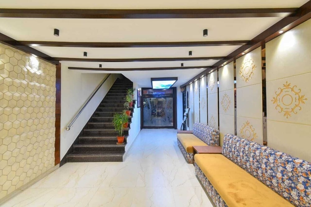 Hotel Jaisingh Palace