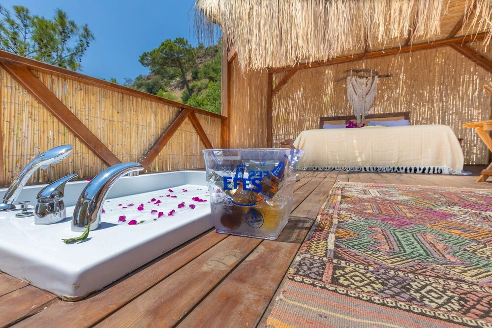 La Boheme Kabak Adults Only