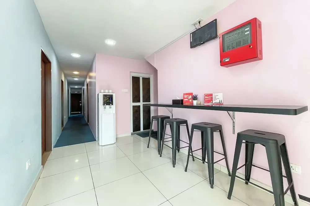 OYO 90334 Mawlaya Hotel