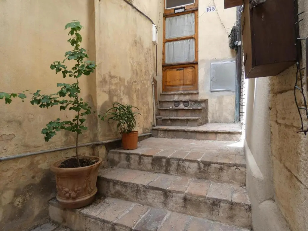 SCAPPO IN UMBRIA, nido cruxburgi