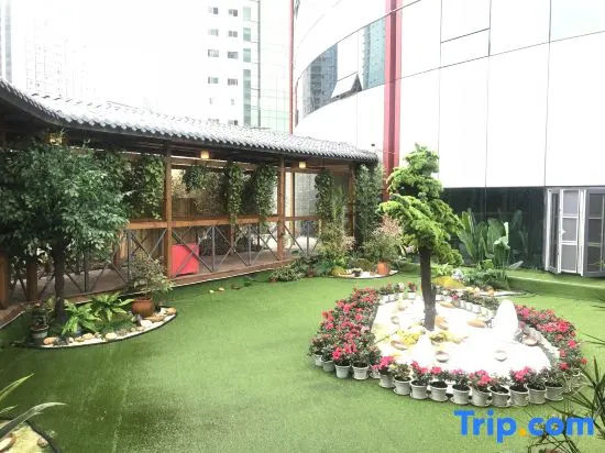 Atour S Hotel Wenshu Yuan MonasterySubway Station, Chunxi Road