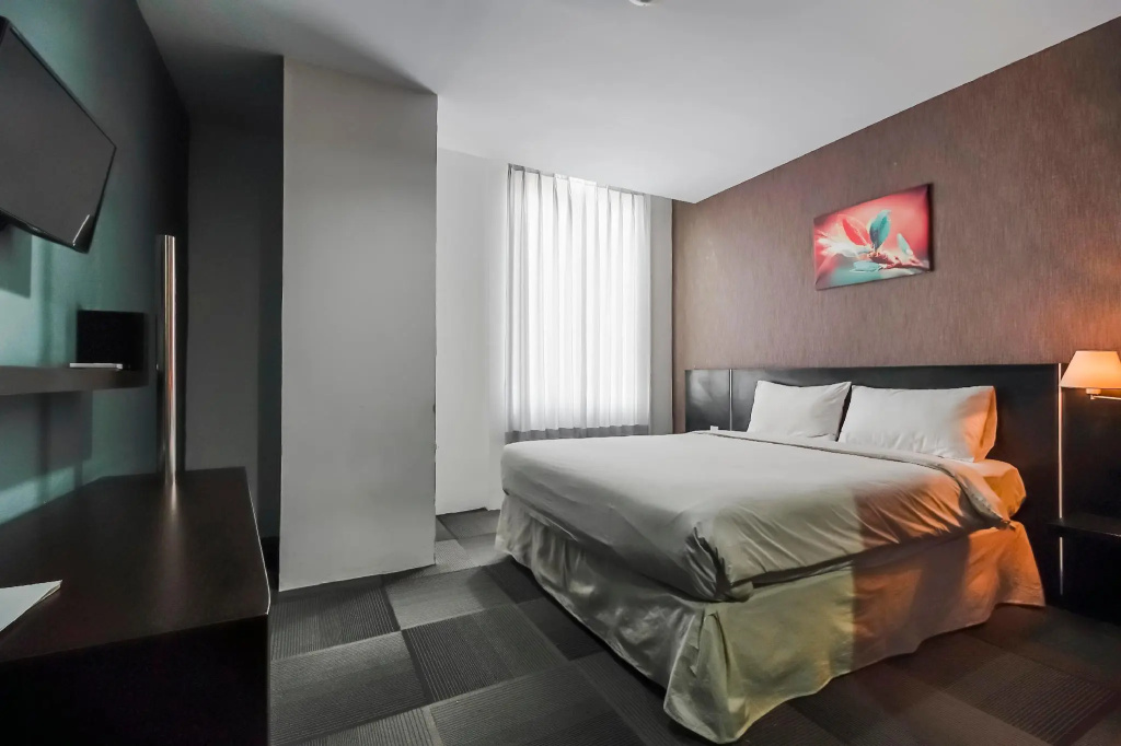 Urbanview Hotel Asyra Makassar