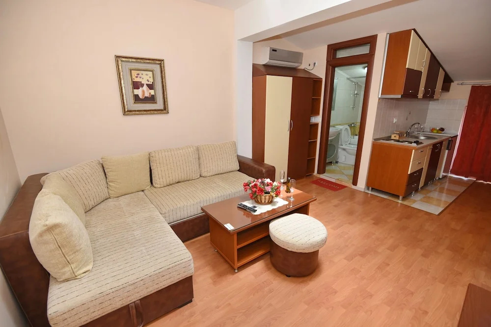 Darni Central Apartments